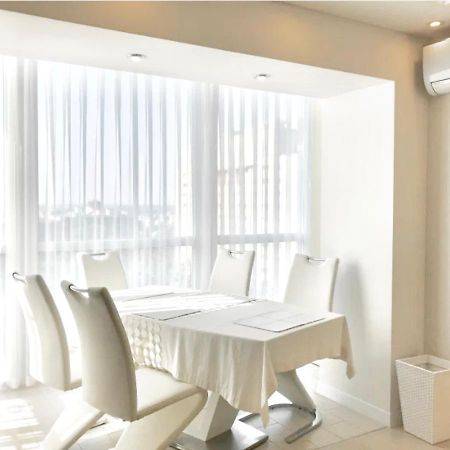 Lux Most City Area, Panoramic River View, New Tower นิปโปร ภายนอก รูปภาพ